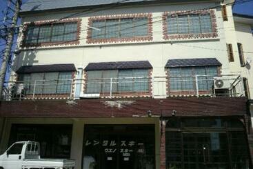 פנסיון Lodge Ueno Ski