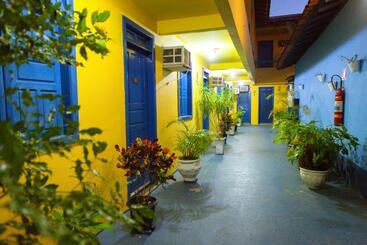 پانسیون Pousada Crystal