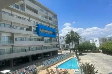 Appartement-hotel Uc Hall Residence