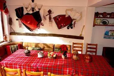 Pensió Chardaka Guest House