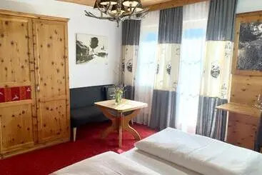 Majatalo Landhaus Lechthaler