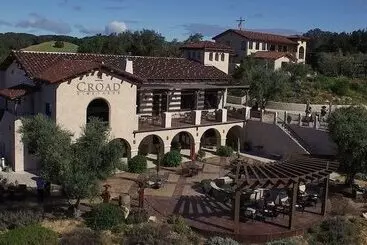 ユースホステル Croad Vineyards   The Inn