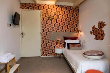 ユースホステル Restaurant Taverne