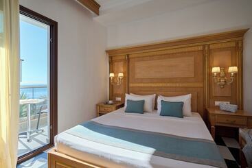 Evlogia Hotel By Greek Pride