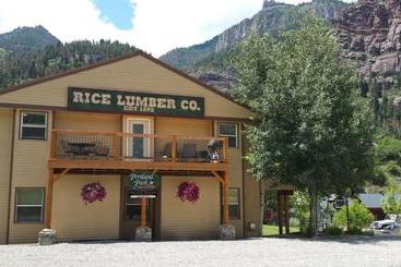 هتل آپارتمان Portland Park Suites