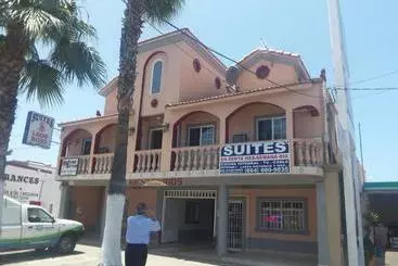 هتل آپارتمان Suites Leon Rojo