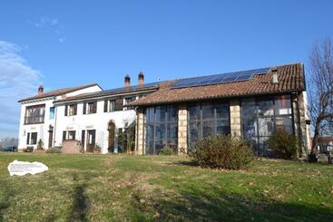 Hotel Cascina Trapella