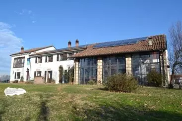 ホテル Cascina Trapella