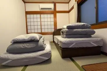 Pensionat ゲストハウスあじす201