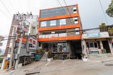 בית מלון כפרי Reddoorz Plus @ Aurora Hill Baguio