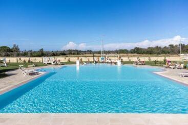 Resort Otel Masseria Rauccio