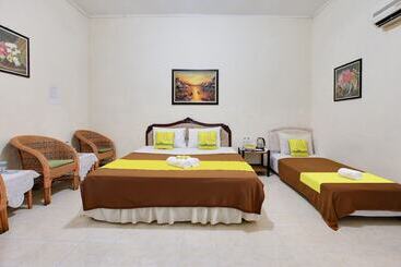 Pension (Hôtel basse catégorie) Literooms Kebun Raya Bogor