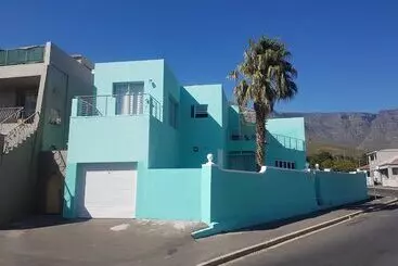 Aamiaismajoitus (B&B) The Mountains