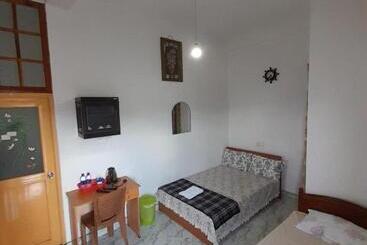 Schronisko Lucky Star View Inn