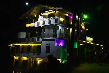 Herberge Lucky Star View Inn