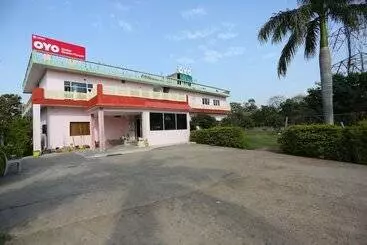 Oyo 29925 Hotel Green House