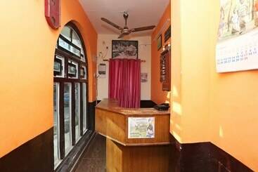 Oyo 28260 Hotel Ganga Sagar