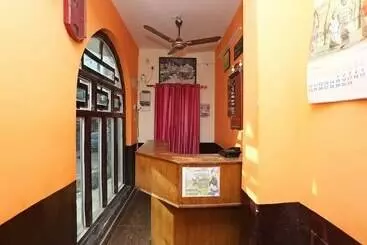 Oyo 28260 Hotel Ganga Sagar