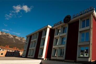 Gold Club Hotel & Casino