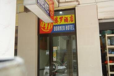 בית מלון כפרי Borneo