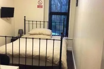 ホテル Kings Arms