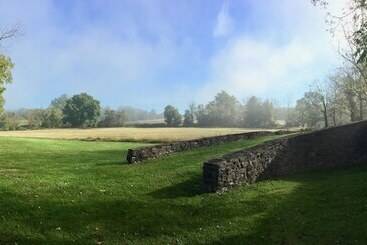 Общежитие Woolverton Inn