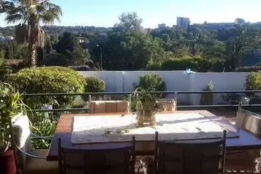 Bed & Breakfast Chez Esme Guest House