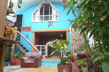هاستل Hostal Colina De Lluvia