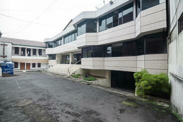 Szálloda Reddoorz Near Citimall Sukabumi