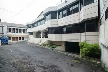 Hotel Reddoorz Near Citimall Sukabumi