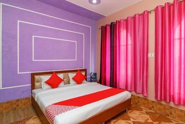 בית מלון כפרי Collection O Raj Mahal