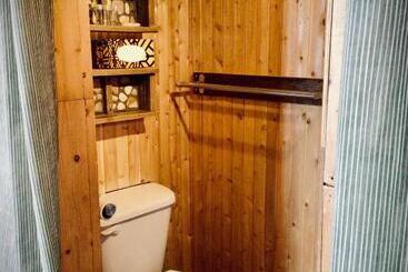 Otel Auberge Café Acadien