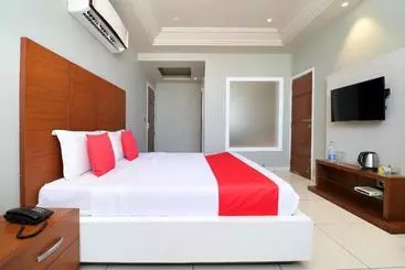 Hotel Oyo 26971 Abiss