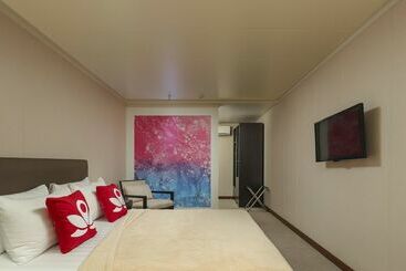 Hotel Zen Premium Magallanes Makati