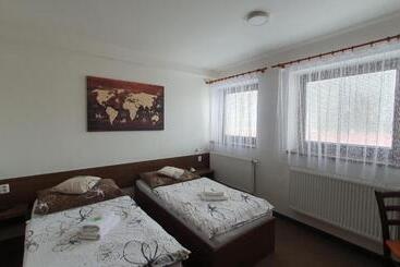 펜션 Motorest U Kola