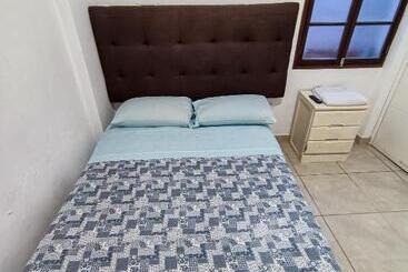 酒店 Hospedaje Nuna Playa Huanchaco