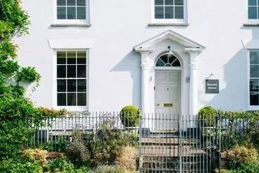 Bed and Breakfast Heasley House