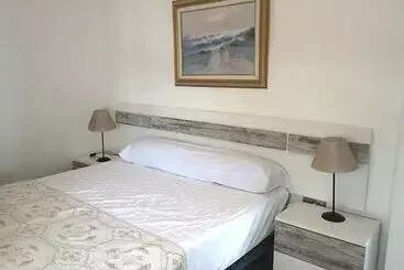 Apartamentos Los Rosales 3000