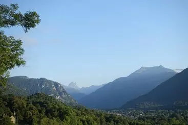 Aamiaismajoitus (B&B) Chateau De Druon