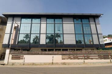 هتل Collection O Edassery Resort