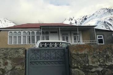 پانسیون Sabuka Qushashvili