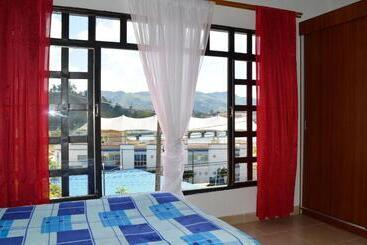 پانسیون Balcones De La Casona