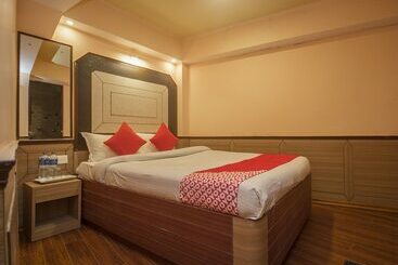 Hotel Oyo 22296 New Amber