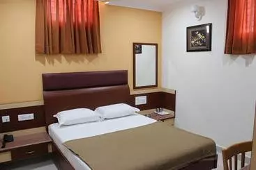 هتل Royal Residency