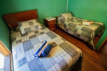 تختخواب و صبحانه Hospedaje Familiar Nicomacc