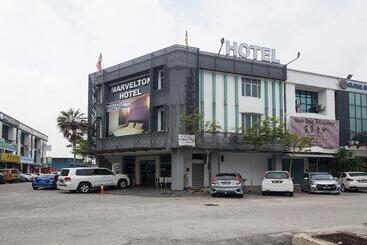 Hotel Oyo 442 Marvelton