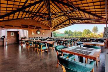 אתר נופש Fazlani Natures Nest The Wellness Retreat