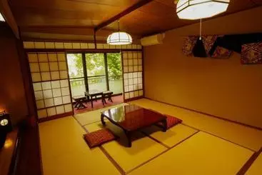 Retkeilymaja Onsen Yado Mizuguchi