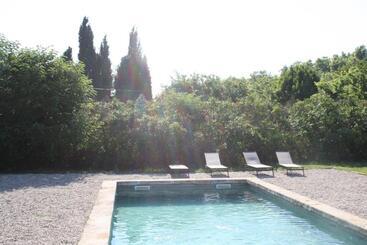 ペンション Domaine Céladon