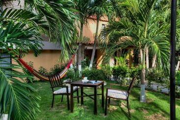 Casa Verano Beach Hotel Adults Only